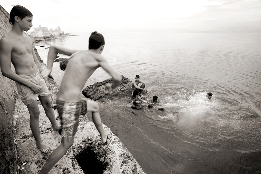 Teen Boys + water + cliffs = diving